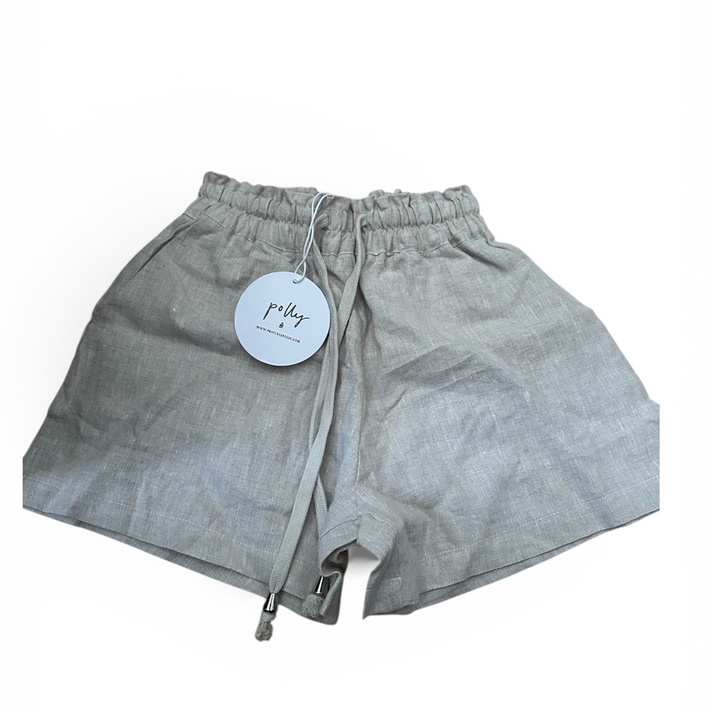 Princess Polly linen color shorts size 8